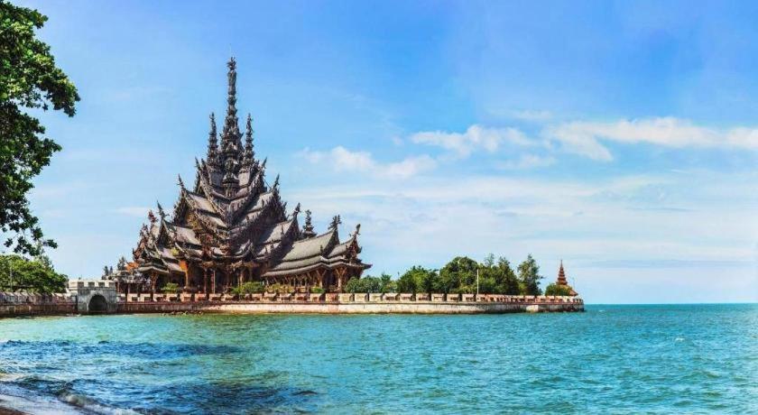 The Park Hotel Pattaya Exterior foto